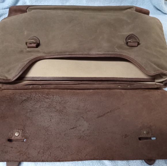 The Territory Ahead heavy leather messenger/Computer bag-Carry on w/adjustable …